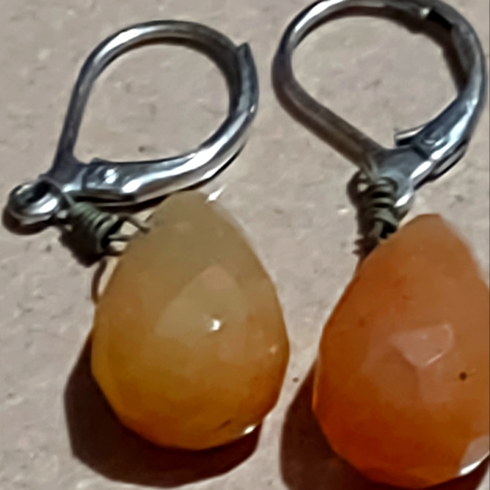Jewelry - Picture 2 of 2